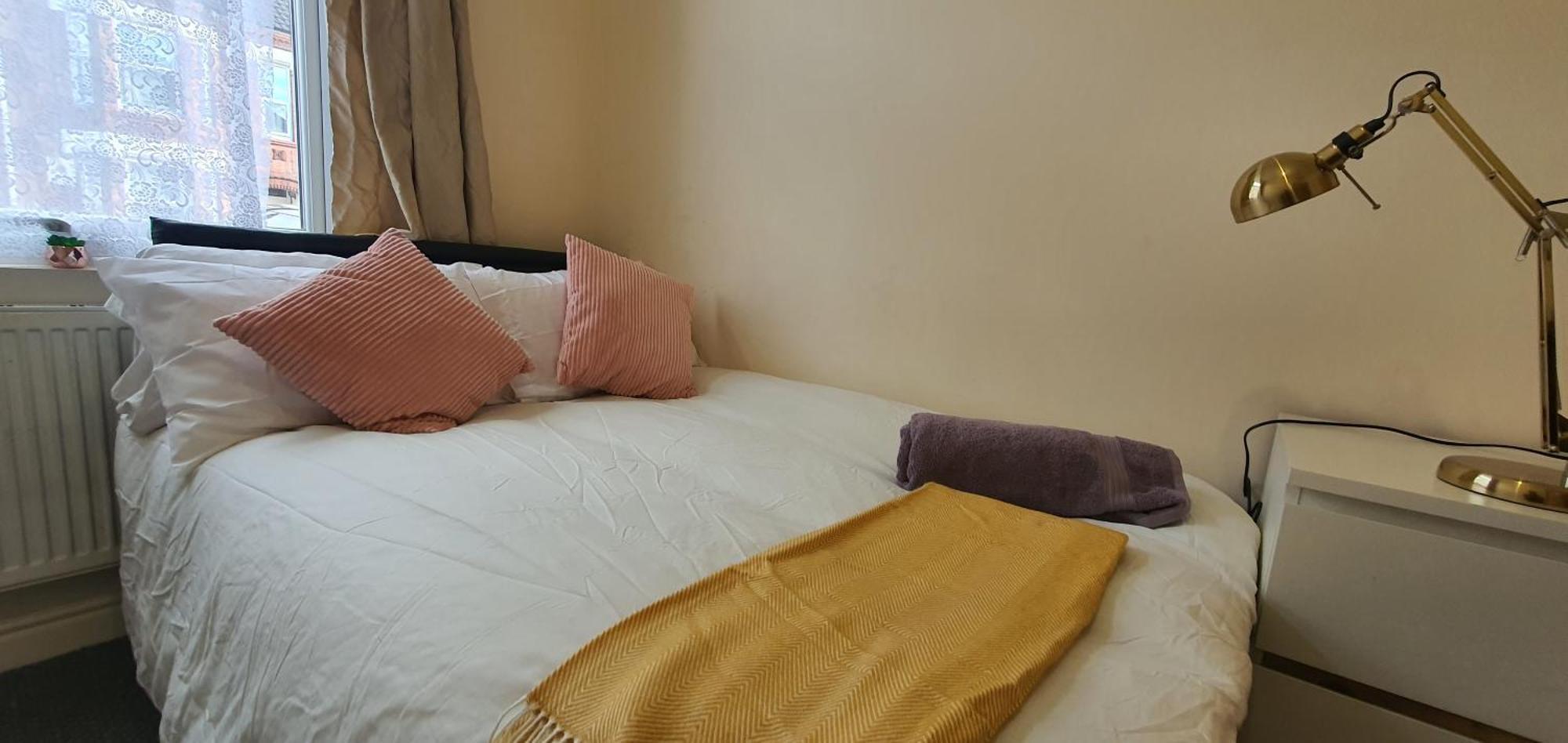 King House Aparthotel Ковънтри Екстериор снимка